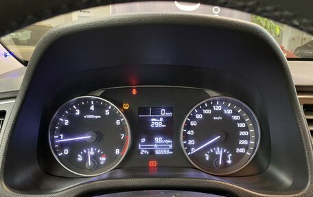 Hyundai Elantra VI рестайлинг, 2017 год, 1 600 000 рублей, 9 фотография