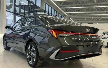 Hyundai Elantra, 2023 год, 2 600 000 рублей, 10 фотография