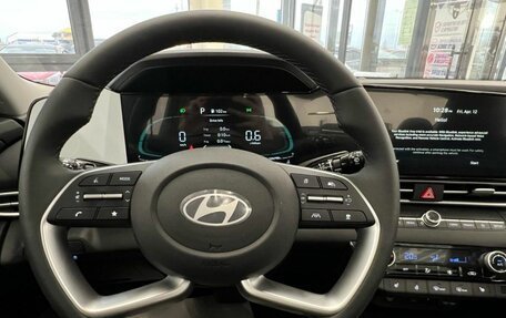 Hyundai Elantra, 2023 год, 2 600 000 рублей, 12 фотография
