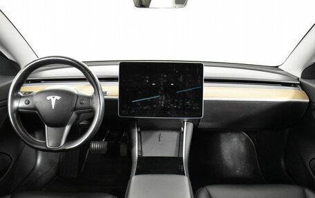 Tesla Model 3 I, 2018 год, 2 950 000 рублей, 16 фотография