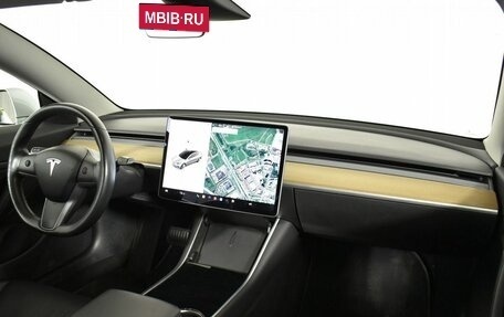 Tesla Model 3 I, 2018 год, 2 950 000 рублей, 15 фотография