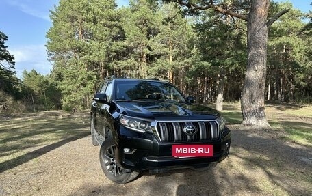 Toyota Land Cruiser Prado 150 рестайлинг 2, 2018 год, 5 100 000 рублей, 2 фотография