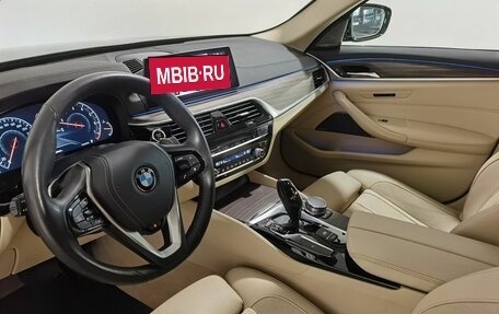 BMW 5 серия, 2019 год, 4 299 000 рублей, 12 фотография