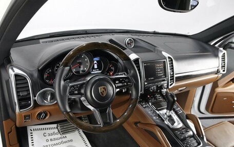 Porsche Cayenne III, 2015 год, 3 845 000 рублей, 10 фотография