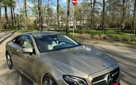 Mercedes-Benz E-Класс, 2020 год, 5 800 000 рублей, 2 фотография