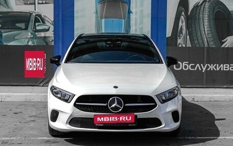 Mercedes-Benz A-Класс, 2019 год, 3 099 000 рублей, 3 фотография