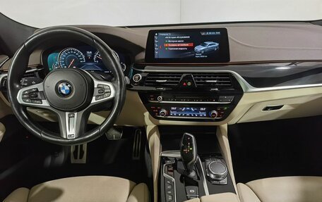 BMW 6 серия, 2018 год, 5 490 000 рублей, 11 фотография