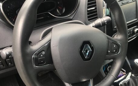 Renault Kaptur I рестайлинг, 2017 год, 1 775 000 рублей, 4 фотография