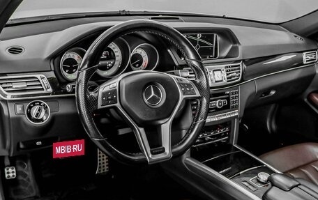 Mercedes-Benz E-Класс, 2013 год, 2 839 000 рублей, 10 фотография