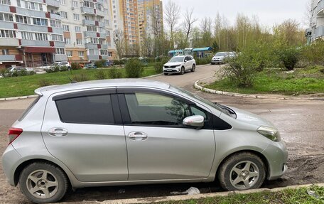Toyota Vitz, 2012 год, 950 000 рублей, 2 фотография