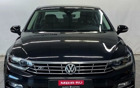 Volkswagen Passat B8 рестайлинг, 2018 год, 3 050 000 рублей, 2 фотография