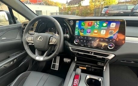 Lexus RX IV рестайлинг, 2024 год, 10 900 000 рублей, 11 фотография