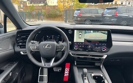 Lexus RX IV рестайлинг, 2024 год, 10 900 000 рублей, 13 фотография