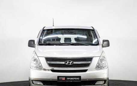 Hyundai H-1 II рестайлинг, 2008 год, 1 549 000 рублей, 2 фотография