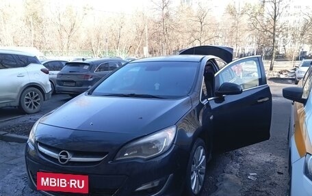 Opel Astra J, 2013 год, 920 000 рублей, 5 фотография