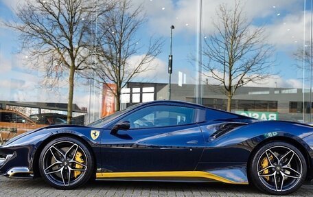 Ferrari 488, 2019 год, 75 000 000 рублей, 5 фотография