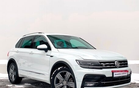 Volkswagen Tiguan II, 2017 год, 3 692 800 рублей, 3 фотография