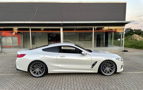 BMW 8 серия, 2021 год, 7 300 000 рублей, 9 фотография