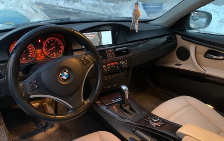 BMW 3 серия, 2010 год, 1 300 000 рублей, 13 фотография