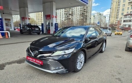 Toyota Camry, 2018 год, 3 450 000 рублей, 12 фотография