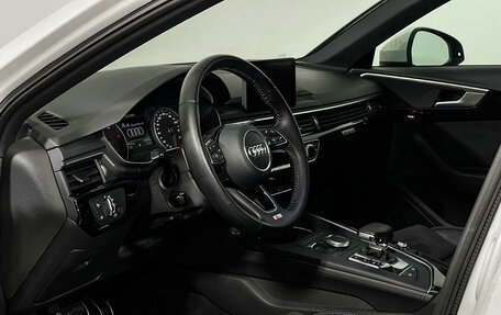 Audi A4, 2017 год, 3 079 000 рублей, 13 фотография