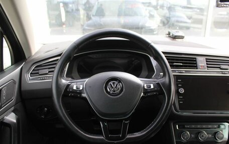 Volkswagen Tiguan II, 2018 год, 3 350 000 рублей, 10 фотография