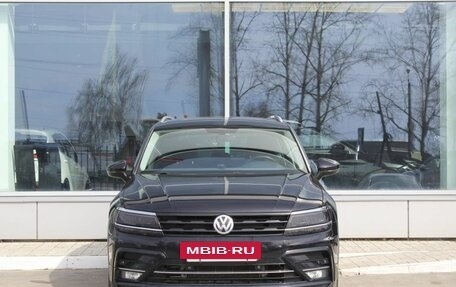 Volkswagen Tiguan II, 2018 год, 3 350 000 рублей, 8 фотография