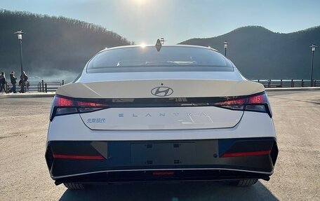 Hyundai Elantra, 2023 год, 2 470 000 рублей, 7 фотография