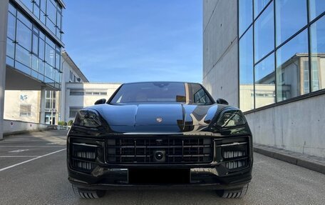 Porsche Cayenne III, 2024 год, 22 500 000 рублей, 2 фотография