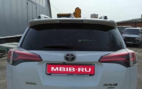 Toyota RAV4, 2019 год, 3 190 000 рублей, 5 фотография