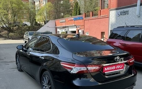 Toyota Camry, 2023 год, 4 900 000 рублей, 3 фотография