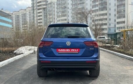 Volkswagen Tiguan II, 2018 год, 2 550 000 рублей, 7 фотография