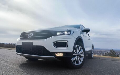 Volkswagen T-Roc I, 2020 год, 2 499 000 рублей, 7 фотография
