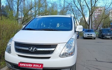 Hyundai Grand Starex Grand Starex I рестайлинг 2, 2013 год, 3 000 000 рублей, 4 фотография