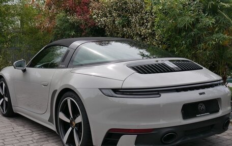 Porsche 911, 2021 год, 16 500 000 рублей, 7 фотография