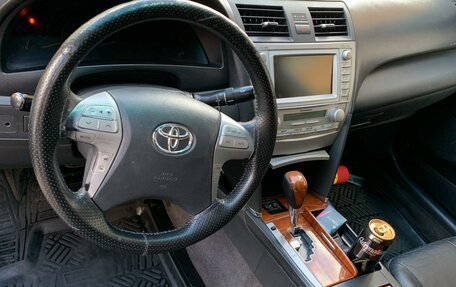 Toyota Camry, 2011 год, 950 000 рублей, 8 фотография