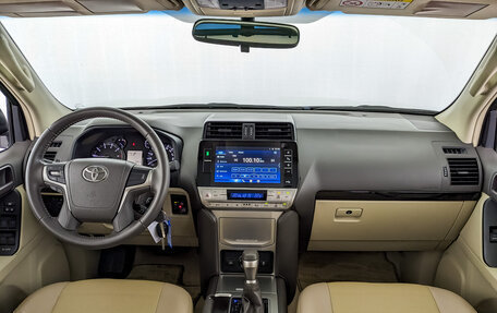 Toyota Land Cruiser Prado 150 рестайлинг 2, 2022 год, 7 190 000 рублей, 14 фотография