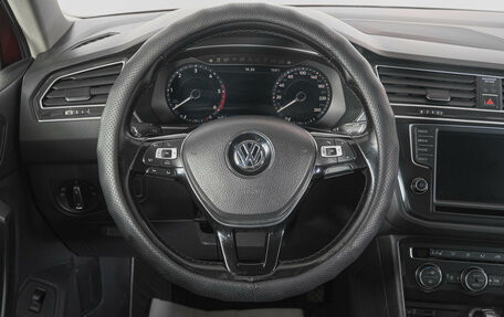 Volkswagen Tiguan II, 2017 год, 2 799 000 рублей, 14 фотография