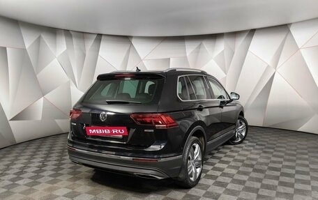 Volkswagen Tiguan II, 2019 год, 3 235 000 рублей, 2 фотография