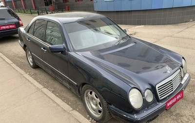 Mercedes-Benz E-Класс, 1998 год, 650 000 рублей, 1 фотография