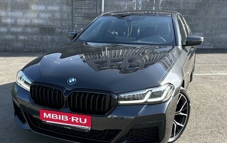 BMW 5 серия, 2022 год, 6 790 000 рублей, 2 фотография
