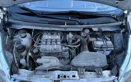 Chevrolet Spark III, 2013 год, 800 000 рублей, 28 фотография