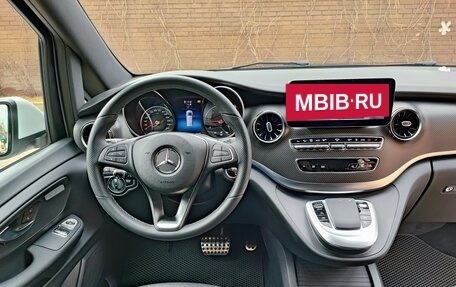 Mercedes-Benz V-Класс, 2020 год, 8 200 000 рублей, 15 фотография