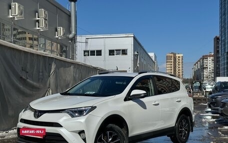 Toyota RAV4, 2018 год, 2 799 000 рублей, 3 фотография