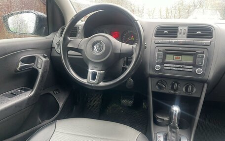 Volkswagen Polo VI (EU Market), 2012 год, 945 000 рублей, 17 фотография