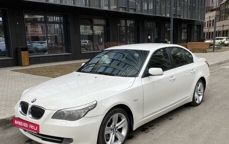 BMW 5 серия, 2009 год, 1 200 000 рублей, 3 фотография