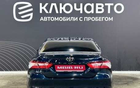 Toyota Camry, 2018 год, 2 550 000 рублей, 6 фотография