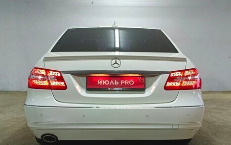 Mercedes-Benz E-Класс, 2010 год, 1 450 000 рублей, 4 фотография