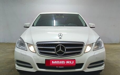 Mercedes-Benz E-Класс, 2010 год, 1 450 000 рублей, 2 фотография