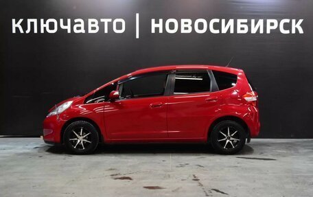 Honda Fit III, 2012 год, 760 000 рублей, 2 фотография